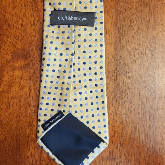 Croft and Barrow ~ Polka Dot Necktie ~ Excellent Condition - Picture 8 of 8